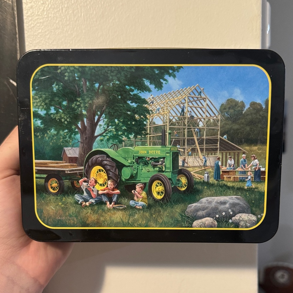 John Deere tin